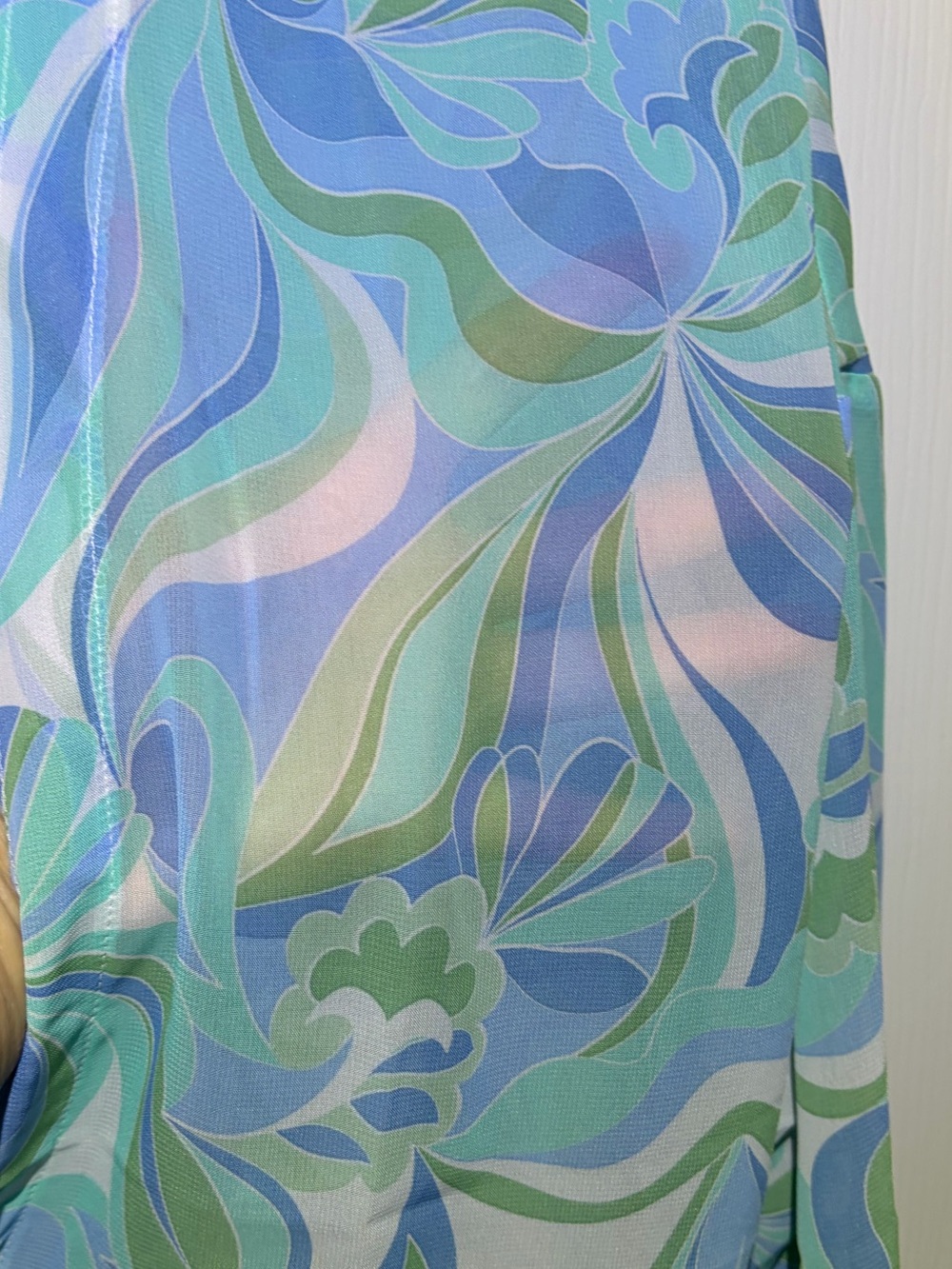 Lightweight Transparent Blue & Green Floral Duster Kimono. Size L/XL - Picture 3 of 5